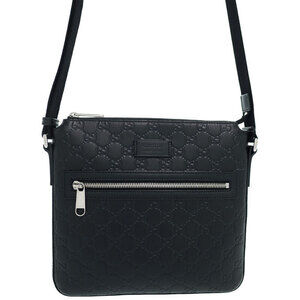 GUCCI Signature Guccissima Leather Messenger Crossbody Bag Black